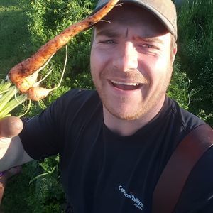 Meet your Posher, Travis